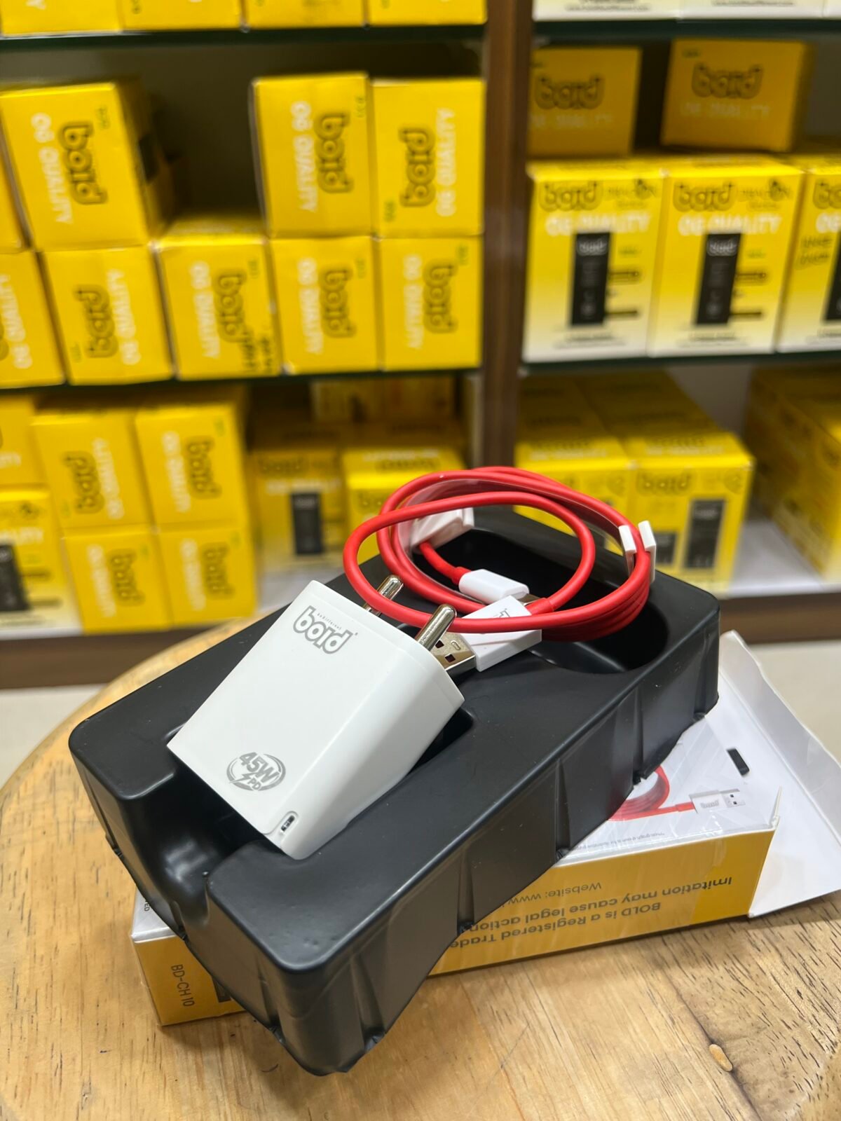 Bold BD-CH10 45W PD Fast Charger with Type-C Cable (White) - Image 2